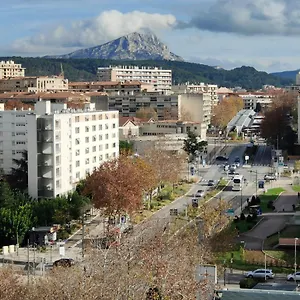 https://bel-appartement-de-42-m2-1-chambre-climatise.aixenprovencehotels.org